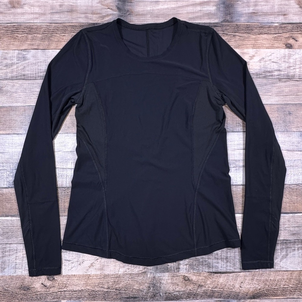 Lululemon Long Sleeve Workout Top Black Mesh‎ Panels Thumbholes Size 6